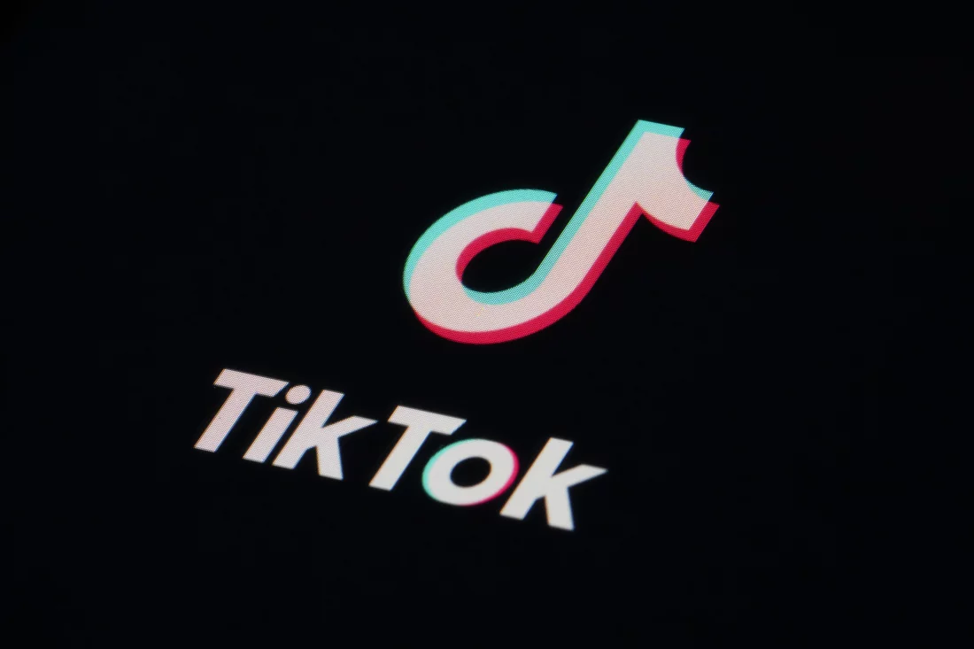 TikTok та CapCut припинили роботу у США