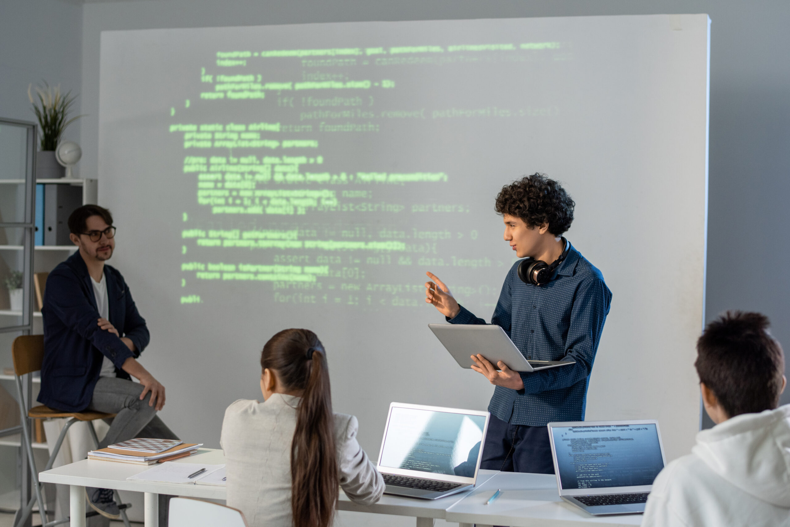 Рейтинг мов програмування 2025: TypeScript обійшов JavaScript